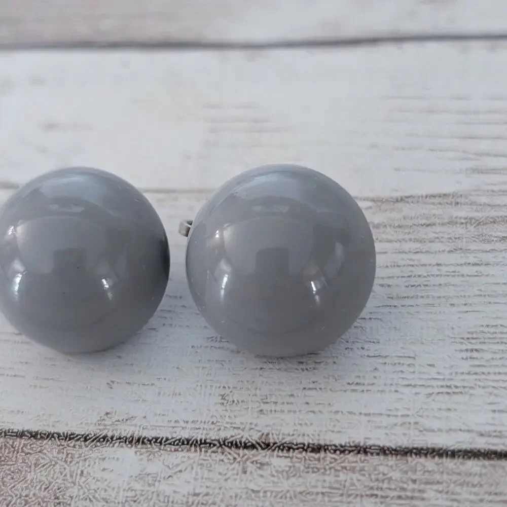 Bundle of 3 Vintage Clip On Earrings - Retro - White, Green, Grey